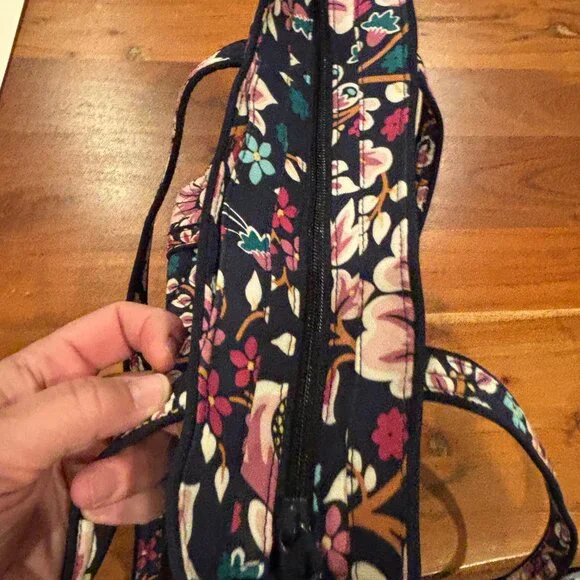 Vera Bradley Iconic Kingston Garden Tote, 14" x 11" - Picture 10 of 12